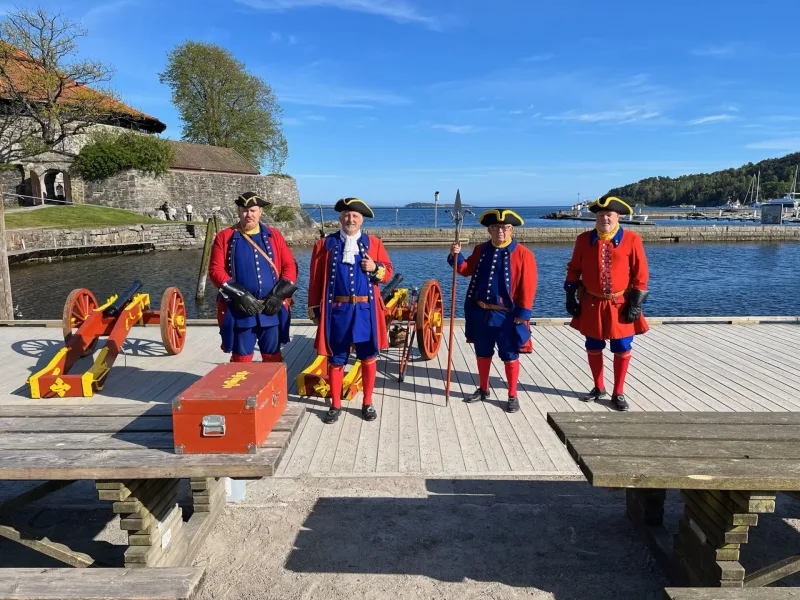 Salutt nr to 8 mai på Veterandagen