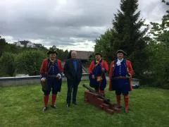Salutt for Veteranen Roy som ble 85 år