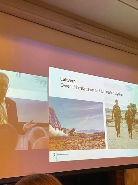Forsvarsministeren presenterte forsvarsbudsjettet
